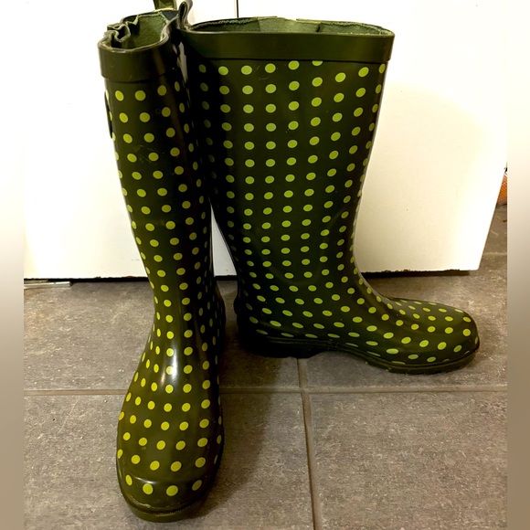 Capellini of NY Green polka dot rain boots Size 7 - Picture 1 of 2